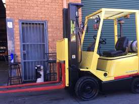 Container Mast Forklift - picture0' - Click to enlarge