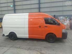 Toyota Hiace 200 - picture2' - Click to enlarge
