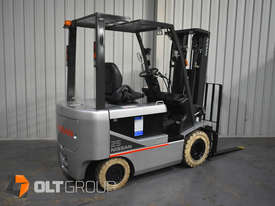 Nissan T1B 2.5 Tonne Electric Forklift Container Mast 2016 Model Refurbished Battery - picture1' - Click to enlarge