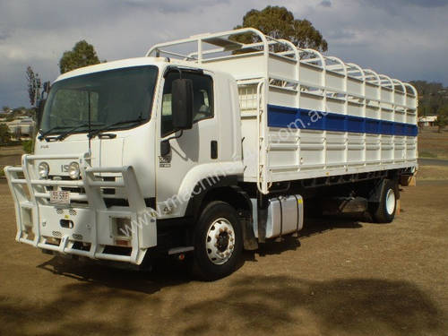 Isuzu FVR 1000 Stock/Cattle crate Truck