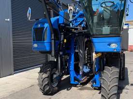 Used Braud VX7090 Harvester - picture0' - Click to enlarge