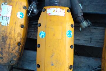 Atlas Copco TEX230PE Pneumatic Breaker