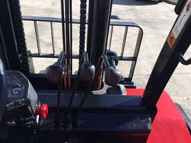 Brand New Hangcha R Series Diesel 7 Ton Forklift - picture2' - Click to enlarge