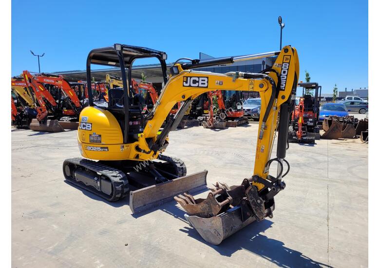 caption 2018 JCB 8025 ZTS 2.6T MINI EXCAVATOR WITH HYD HITCH, 3 BUCKETS, RIPPER AND 250 HRS.