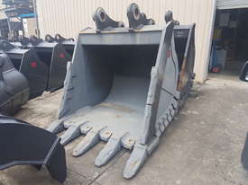 1650mm Rock Bucket 45T - picture0' - Click to enlarge
