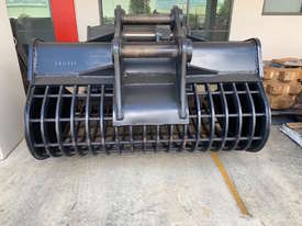 SIEVE BUCKET 40 TONNE SYDNEY BUCKETS - picture1' - Click to enlarge