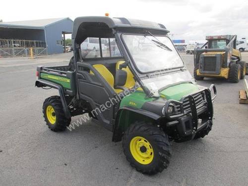 John Deere Gator