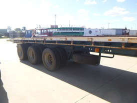 Freighter Semi Flat top Trailer - picture1' - Click to enlarge