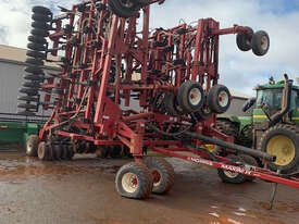 Morris Maxim 111 Air Seeder Seeding/Planting Equip - picture0' - Click to enlarge