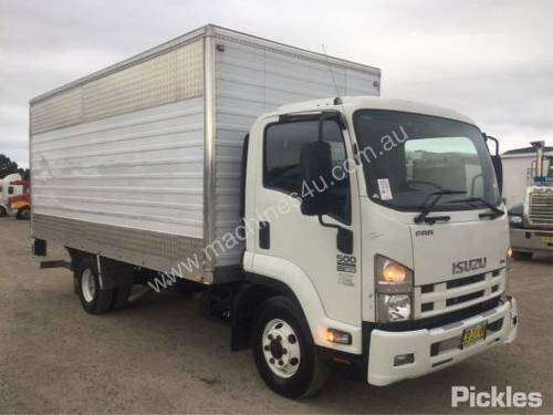 2014 Isuzu FRR500 Medium