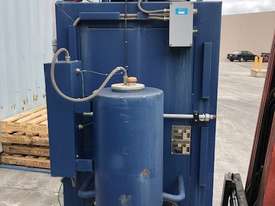 Solvent Distillation Unit - picture0' - Click to enlarge