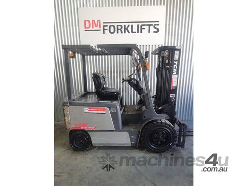 TCM 3T Electric Forklift with Container Mast
