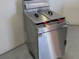 FED RC400TE Split Pan Fryer - picture0' - Click to enlarge