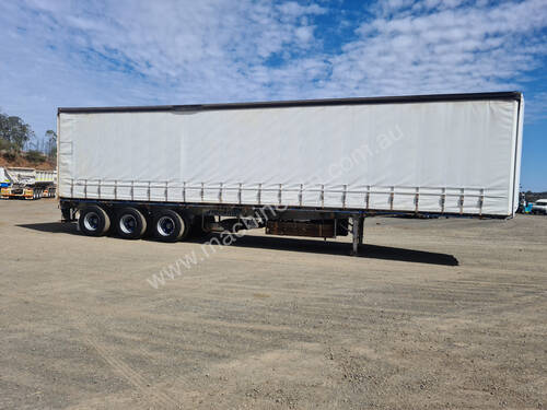 Freighter R/T Lead/Mid Curtainsider Trailer