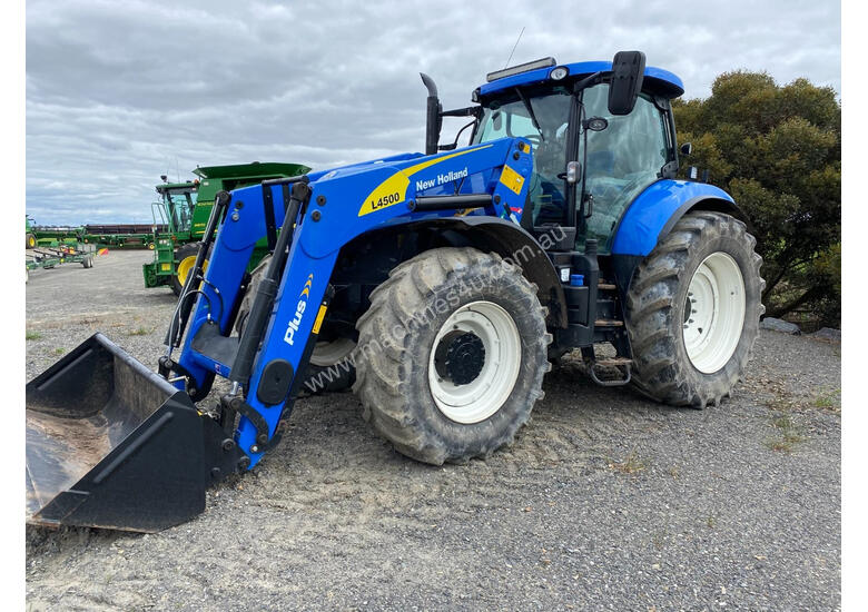 caption New Holland T7.220 FWA/4WD Tractor