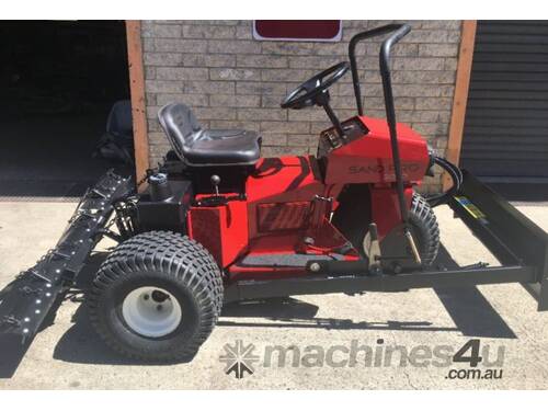 Toro Sand Pro 3040 Bunker Rake - Efficient Sand Grooming for Perfect Greens - Ready to go!