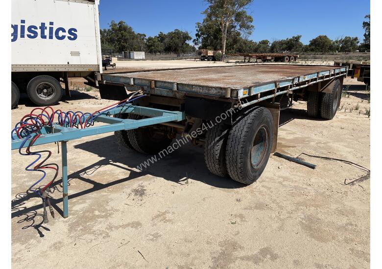 caption Trailer Dog Trailer 2 axle 21ft SN1019 1TTV958