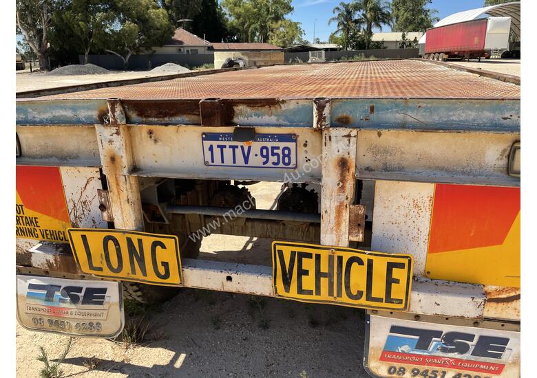 caption Trailer Dog Trailer 2 axle 21ft SN1019 1TTV958