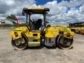 2017 DYNAPAC CC2200 TWIN DRUM ROLLER U4148 - picture0' - Click to enlarge