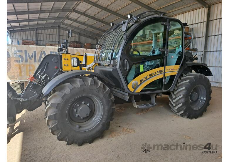 2023 New Holland T7.42 Elite Telehandler