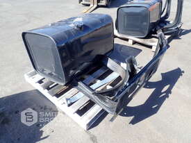 2019 MAN 400 LITRE DIESEL FUEL TANK - picture0' - Click to enlarge
