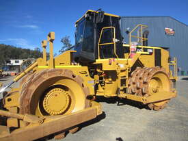 Caterpillar 825G II Soil Compactor - picture1' - Click to enlarge