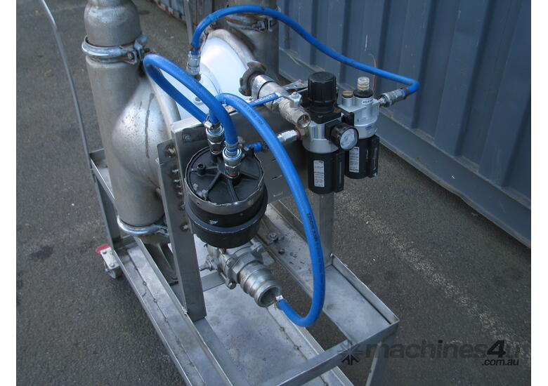 caption Stainless Steel 316 Air Operated Diaphragm Pump - Wilden M8