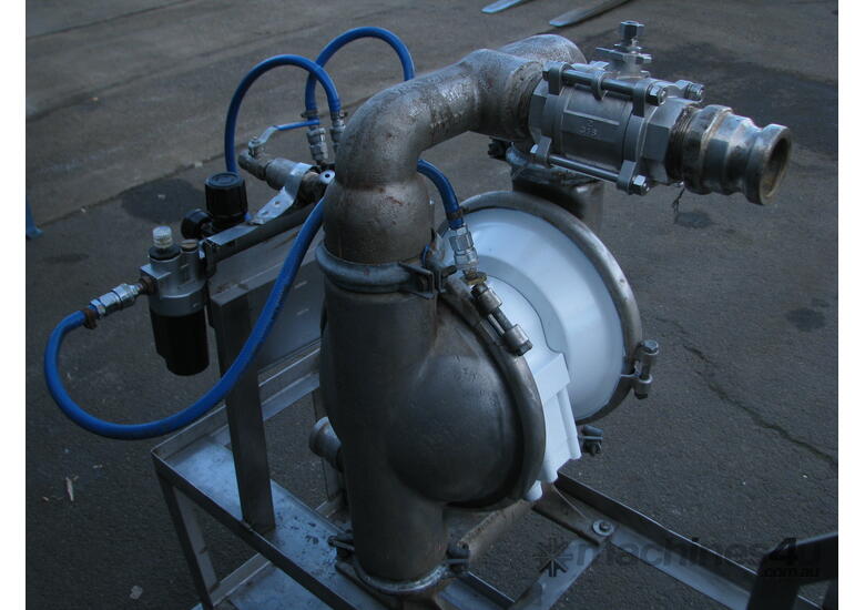 caption Stainless Steel 316 Air Operated Diaphragm Pump - Wilden M8