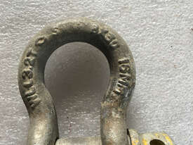 Bow D Shackle 3.2 ton 15mm Lifting Chain Rigging Equipment - picture2' - Click to enlarge