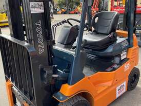 Used Toyota 2.0TON Electric Forklift  - picture2' - Click to enlarge