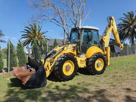 New Holland E115B Backhoe - picture0' - Click to enlarge