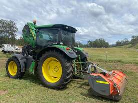John Deere 2015 6105R - picture1' - Click to enlarge