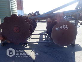 3 POINT LINKAGE OFFSET DISC HARROWS - picture2' - Click to enlarge