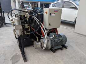 Hydraulic Pump with 960litre Tank (415 volt) 3 phase - picture0' - Click to enlarge