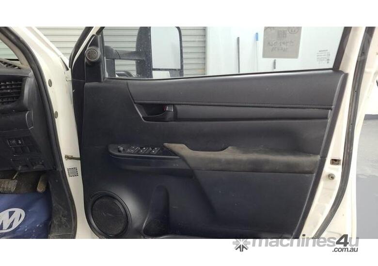 Buy Used Toyota Toyota Hilux GUN TGN 120-130 GUN136R Utes in , - Listed ...