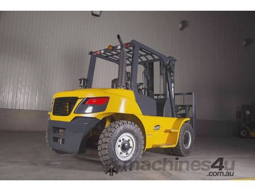 caption XCMG 8T Diesel Forklift - Powered By ISUZU 6BG1 engine, Boasting 82kW Output