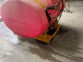 Silvan 1000 Litre Weed Spraying Tank - picture0' - Click to enlarge