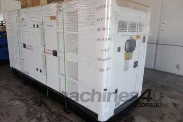 200KVA Cummins Silenced Diesel Generator 415V
