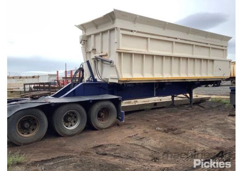 Buy Used Tri Axle Side Tipper Side Tipper Trailers in , Listed on Machines4u