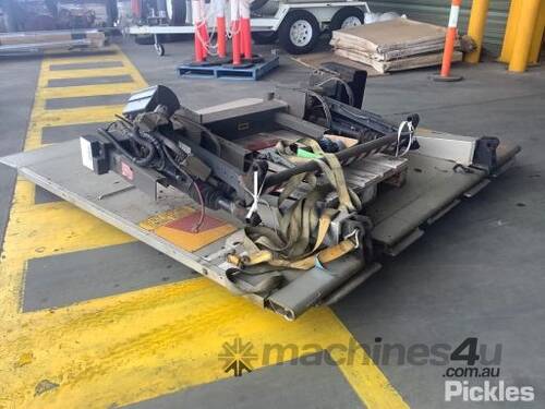 Circa 2013 Anteo 133004035 Tailgate Lifter