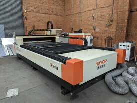 TAYOR 3015 1.5kW IPG Fiber Laser Cutting CNC Machine 3000 x 1500 - picture0' - Click to enlarge