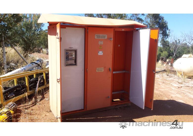 caption SWITCH BOARD 2000 AMP