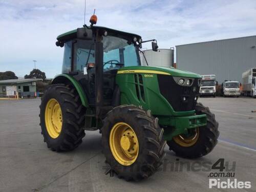 2016 John Deere 6100RC