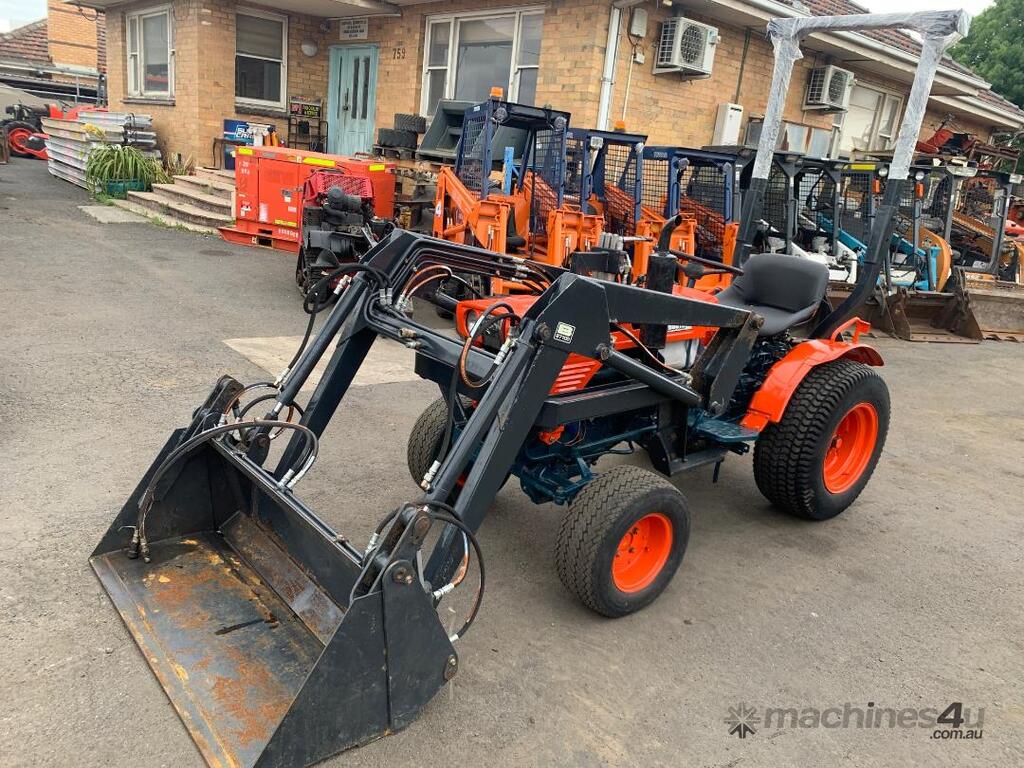 Used Kubota B7100 HST Tractors In BROOKLYN, VIC