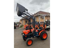 Used Kubota B7100 HST Tractors In BROOKLYN, VIC