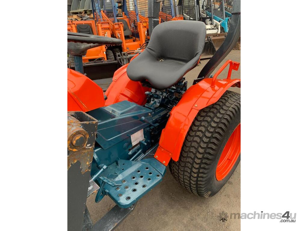 Used Kubota B7100 HST Tractors in BROOKLYN, VIC