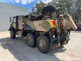 2000 Mercedes Benz Unimog U2450L - picture2' - Click to enlarge