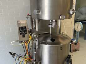 Chocolate Tanks/Tempering Machine/Enrober - picture0' - Click to enlarge