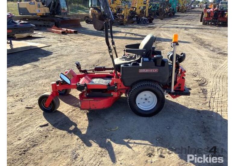 Used gravely Gravely Compact Pro 34 Ride On Mowers in , Listed on