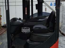 LINDE REACH TRUCK R16 - picture2' - Click to enlarge